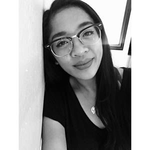 Meet your Posher, Roxanne